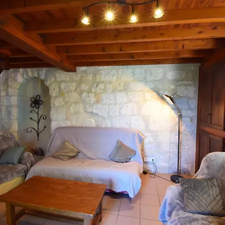Ancien Presbytere Restaure - De France 3 Epis Willa